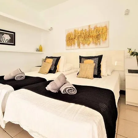 Stunning Sea View With 6 Bedrooms & Heated Pool - Renaissance וילה *