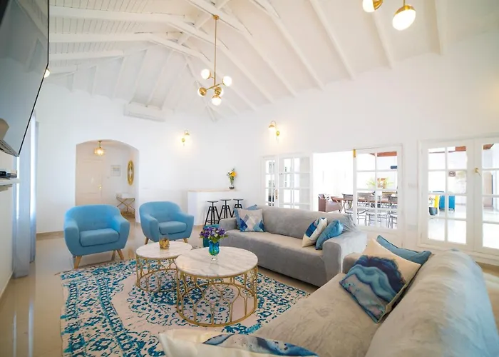 Stunning Sea View With 6 Bedrooms & Heated Pool - Renaissance Βίλα