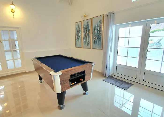 Stunning Sea View With 6 Bedrooms & Heated Pool - Renaissance Βίλα *