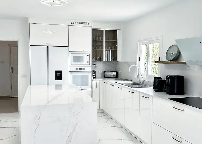 Stunning Sea View With 6 Bedrooms & Heated Pool - Renaissance Πλάγια Μπλάνκα